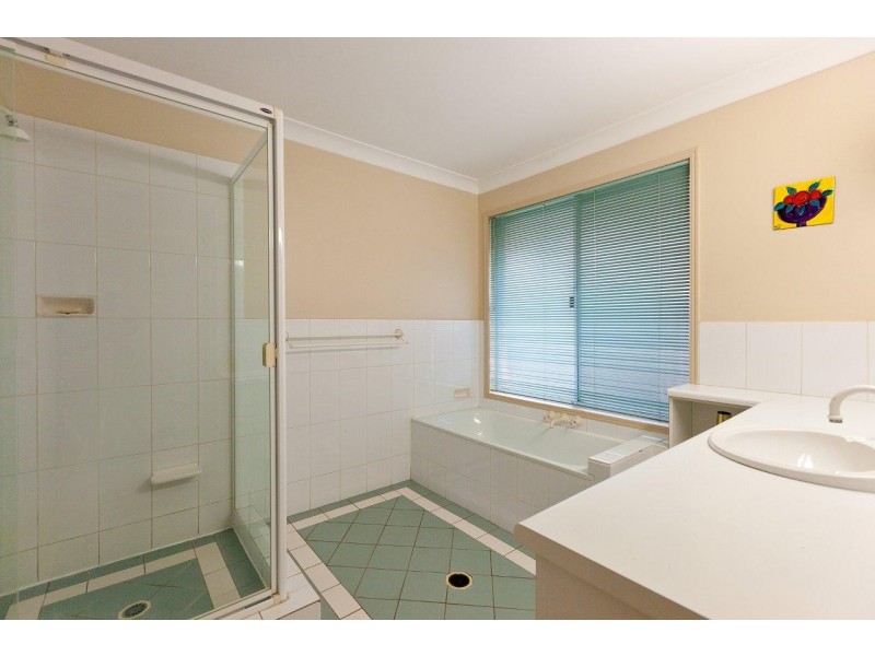 63 Riverhills Road, Middle Park QLD 4074