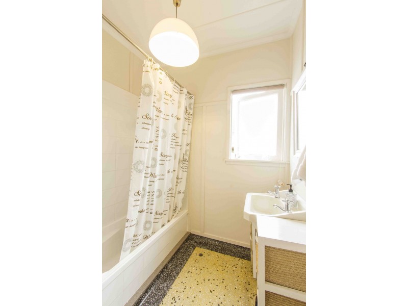 18 Ungalla Street, Enoggera QLD 4051