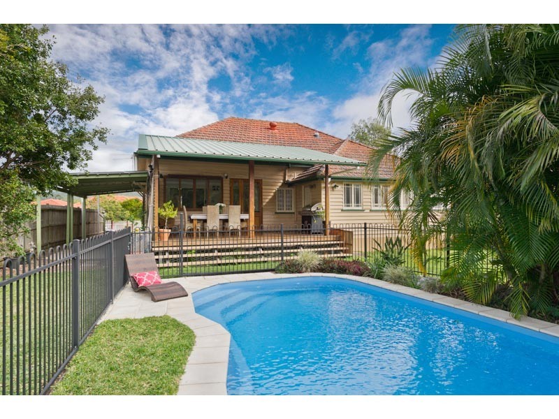 19 Hawthorne Avenue, Ashgrove QLD 4060