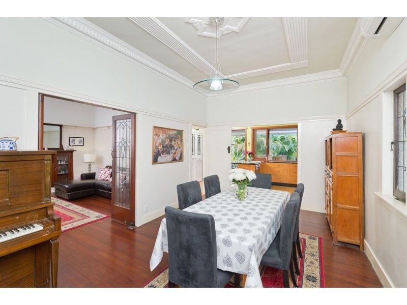 19 Hawthorne Avenue, Ashgrove QLD 4060