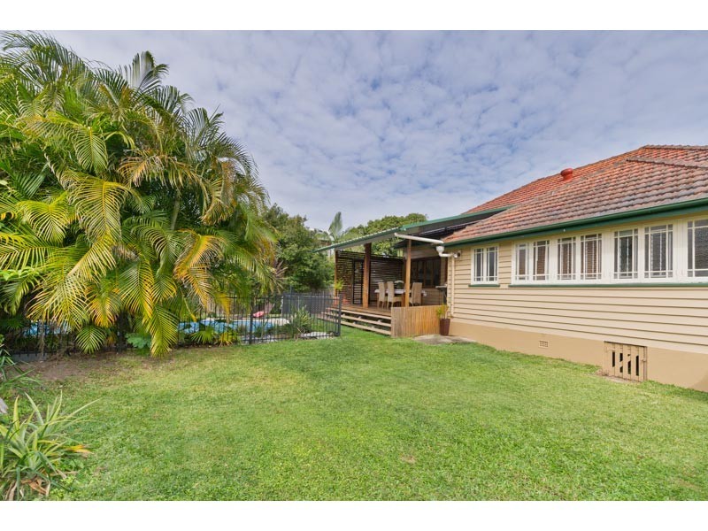 19 Hawthorne Avenue, Ashgrove QLD 4060