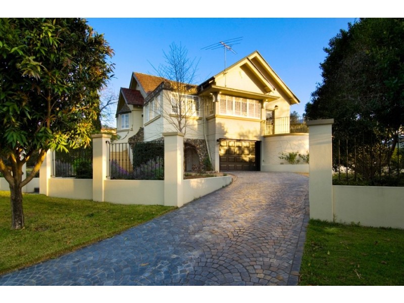 8 Felicia Street, Ashgrove QLD 4060