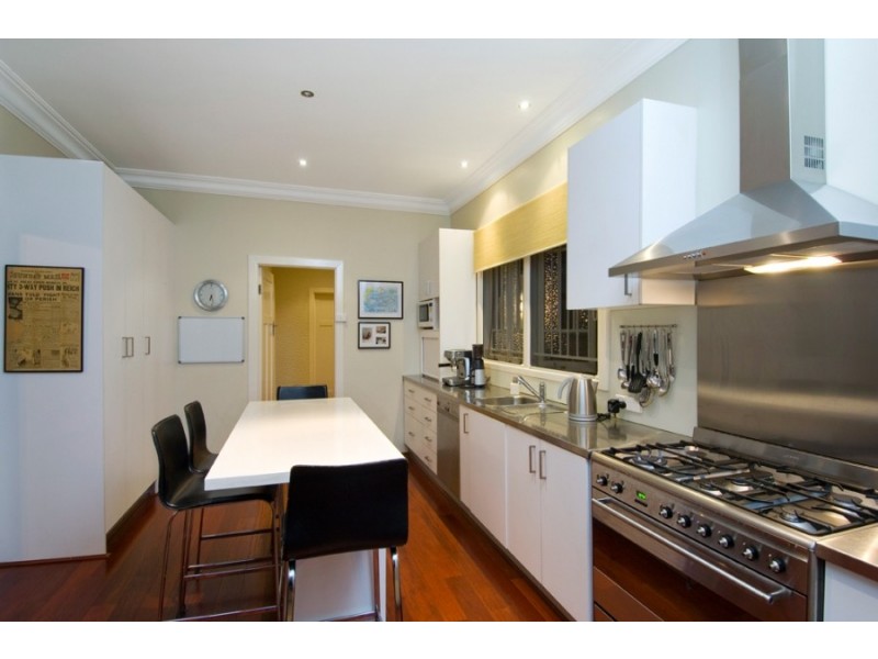 8 Felicia Street, Ashgrove QLD 4060