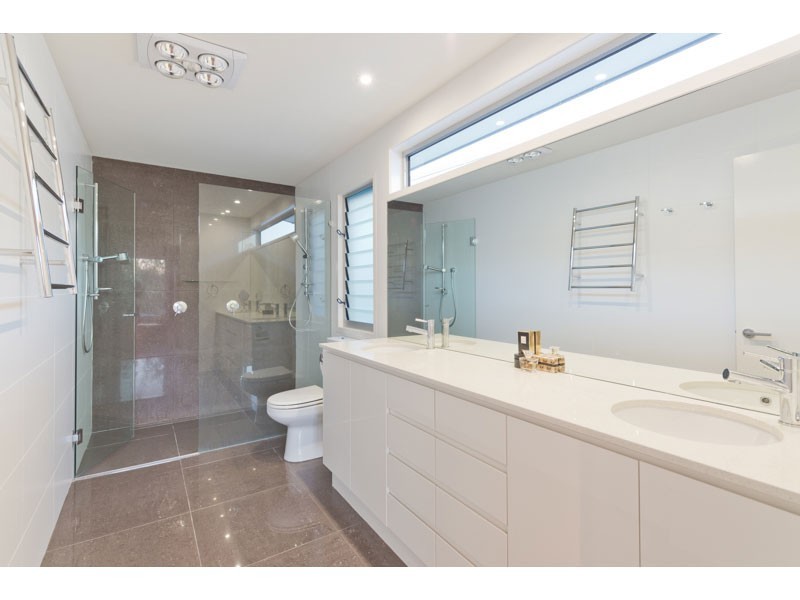 71 Brown Parade, Ashgrove QLD 4060