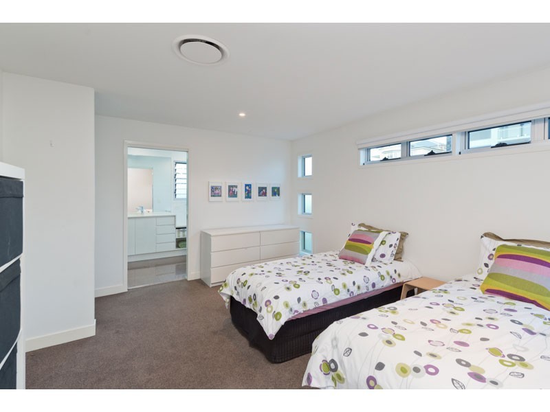 71 Brown Parade, Ashgrove QLD 4060