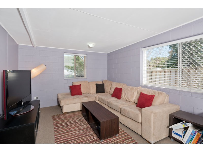 2 Crescent Avenue, Enoggera QLD 4051