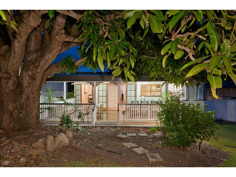17 Wahroonga Road, Ashgrove QLD 4060
