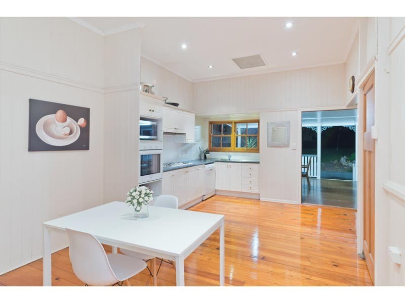 17 Wahroonga Road, Ashgrove QLD 4060
