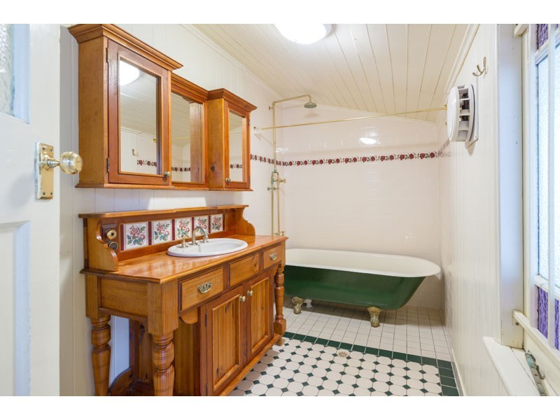 48 Carmel Street, Bardon QLD 4065