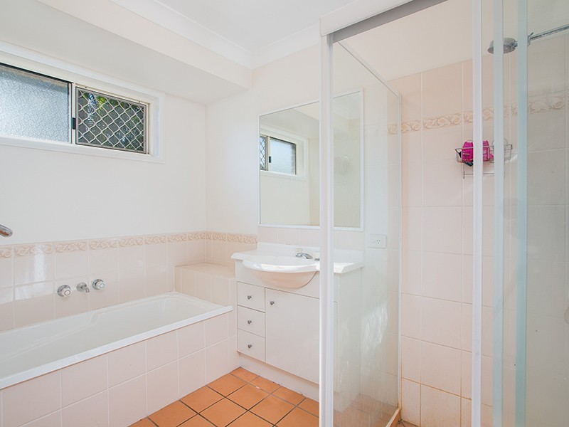 4 Calrossy Street, Boondall QLD 4034