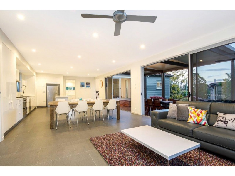 61 Girraween Grove, Ashgrove QLD 4060