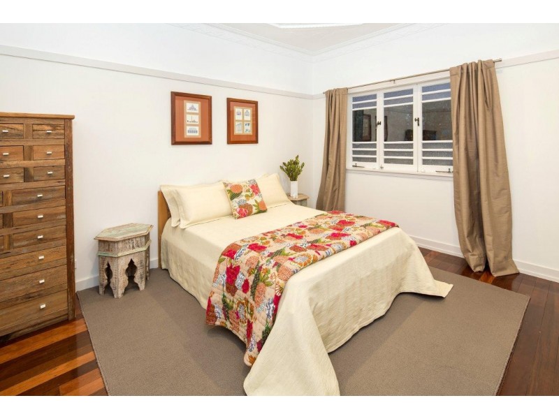 61 Girraween Grove, Ashgrove QLD 4060