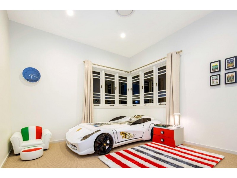 61 Girraween Grove, Ashgrove QLD 4060