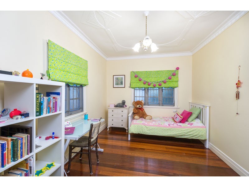 21 Otonga Road, Ashgrove QLD 4060