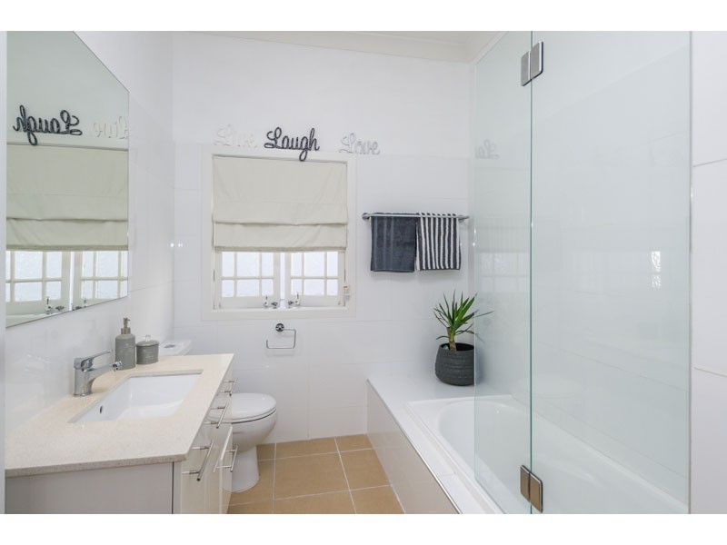 36A Garden Terrace, Newmarket QLD 4051