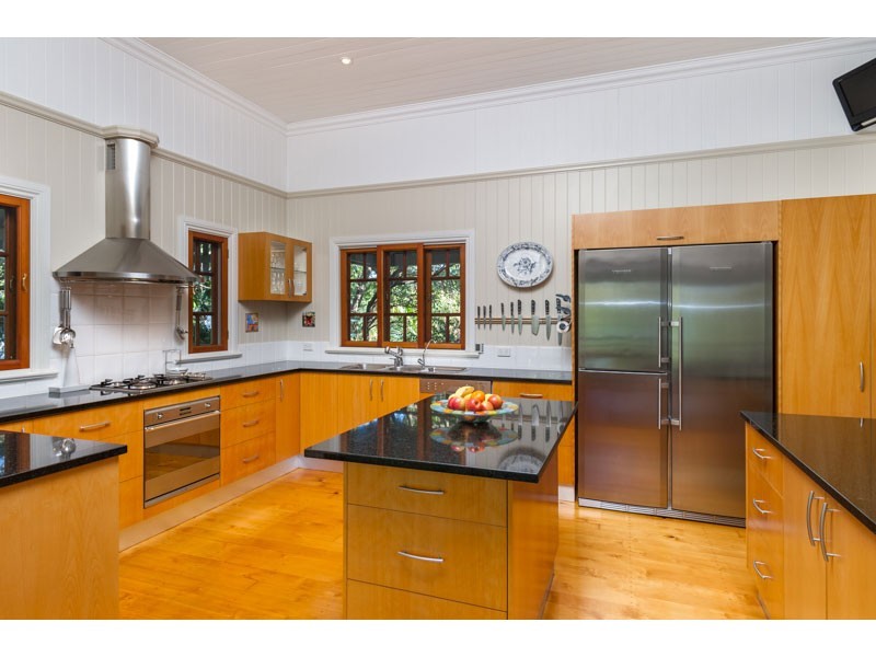 15 Corbie Street, Ashgrove QLD 4060