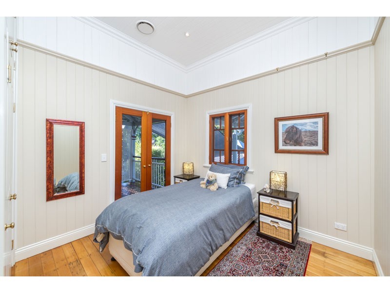 15 Corbie Street, Ashgrove QLD 4060