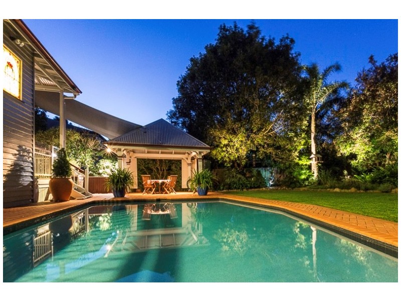 15 Corbie Street, Ashgrove QLD 4060