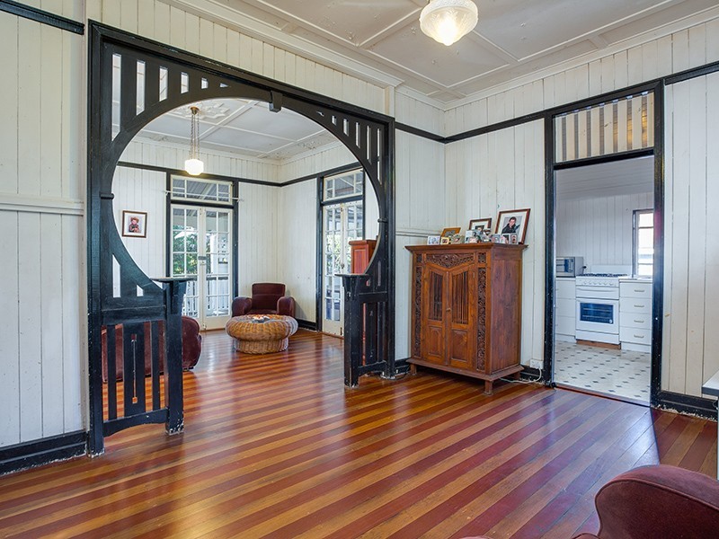 36 Banks Street, Newmarket QLD 4051