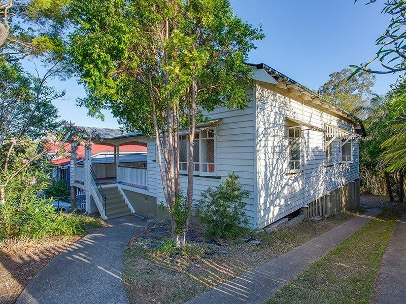 36 Banks Street, Newmarket QLD 4051