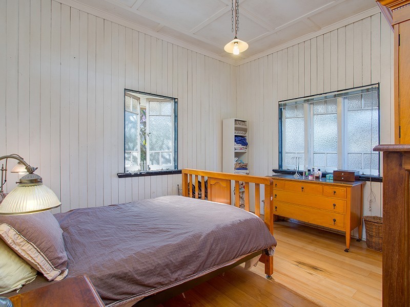 36 Banks Street, Newmarket QLD 4051