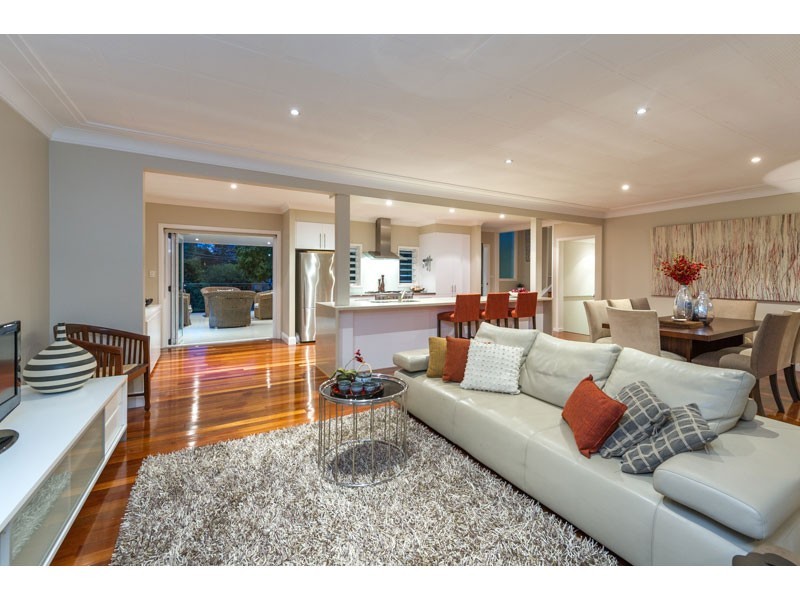 12 Felicia Street, Ashgrove QLD 4060