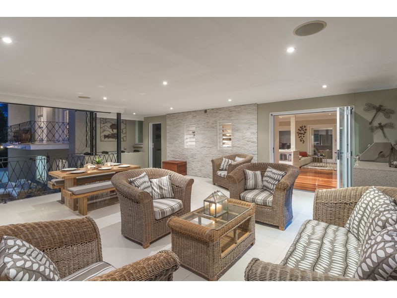 12 Felicia Street, Ashgrove QLD 4060