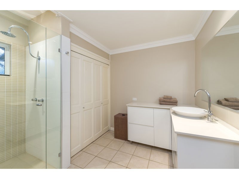 12 Felicia Street, Ashgrove QLD 4060