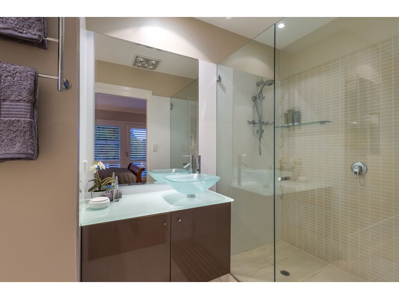 12 Felicia Street, Ashgrove QLD 4060