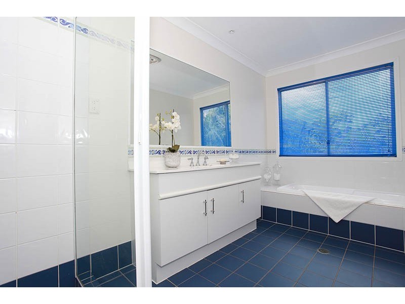 69 Skye Place, Upper Kedron QLD 4055