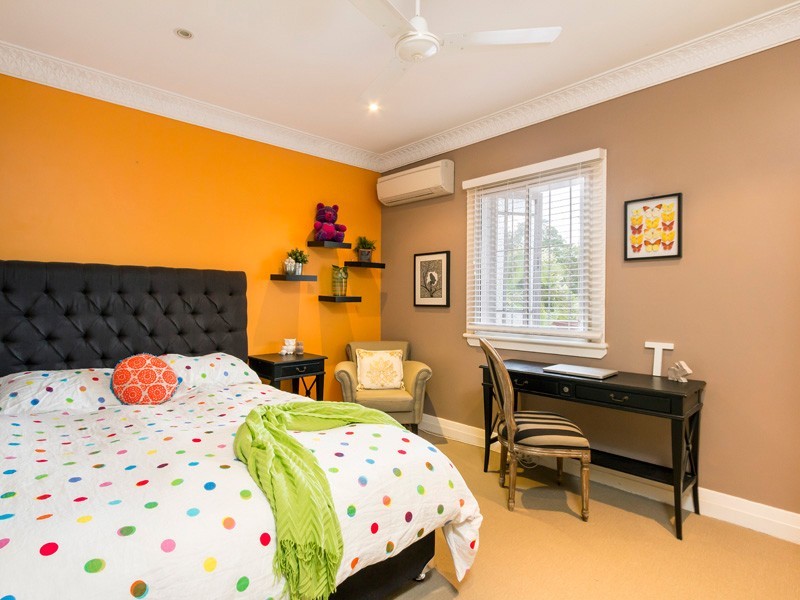 100 Stuartholme Road, Bardon QLD 4065