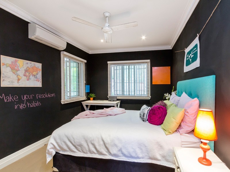 100 Stuartholme Road, Bardon QLD 4065