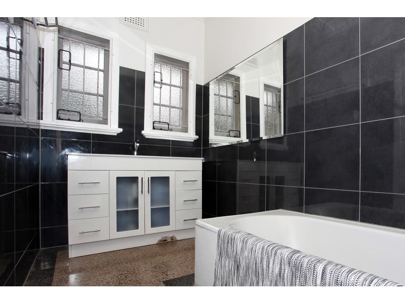 85 Grevillea Road, Ashgrove QLD 4060