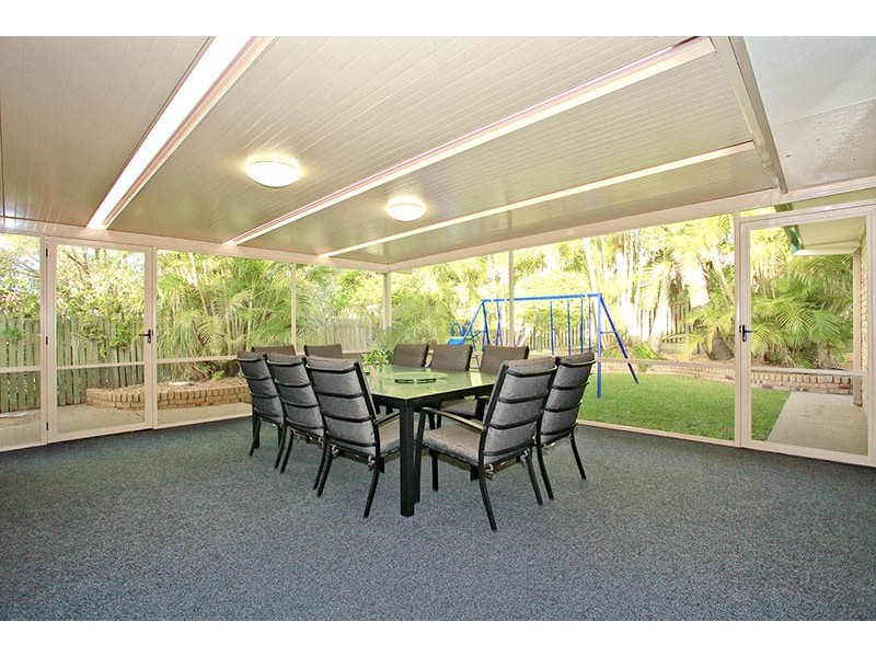 6 Sandalwood Street, Sinnamon Park QLD 4073