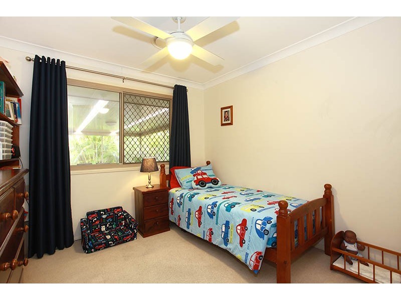 6 Sandalwood Street, Sinnamon Park QLD 4073