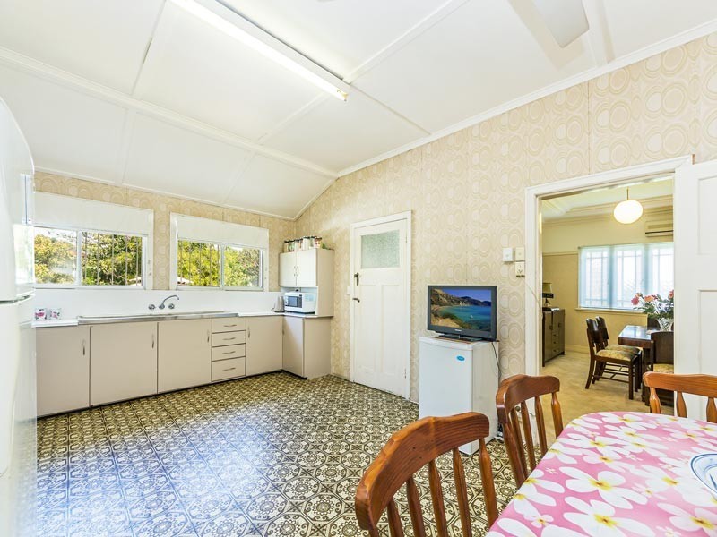 62 Alderley Avenue, Alderley QLD 4051