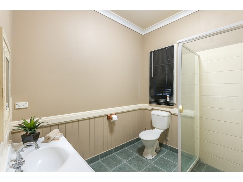 1 Haig Street, Ashgrove QLD 4060