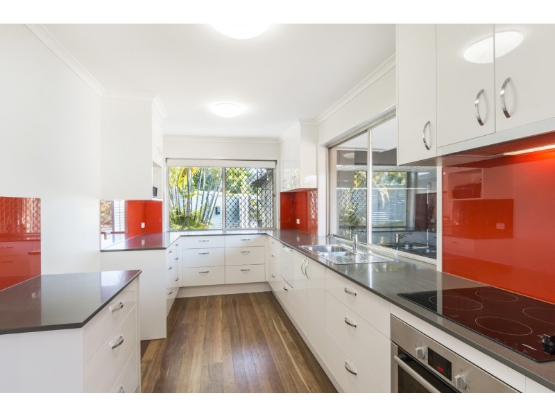 82 Settlement Road, The Gap QLD 4061