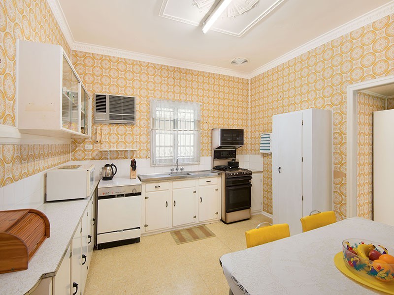 11 Dovedale Crescent, Ashgrove QLD 4060