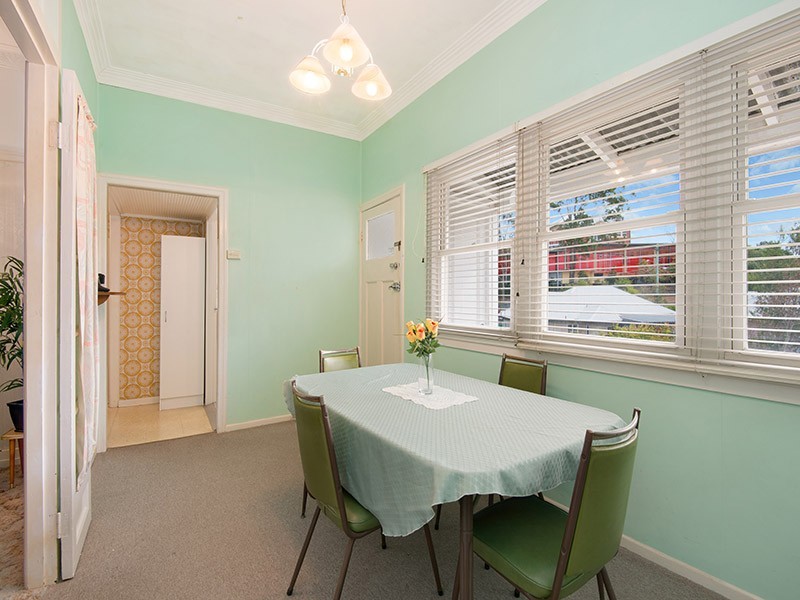 11 Dovedale Crescent, Ashgrove QLD 4060