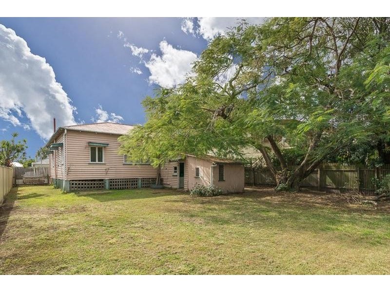 128 King Arthur Terrace, Tennyson QLD 4105