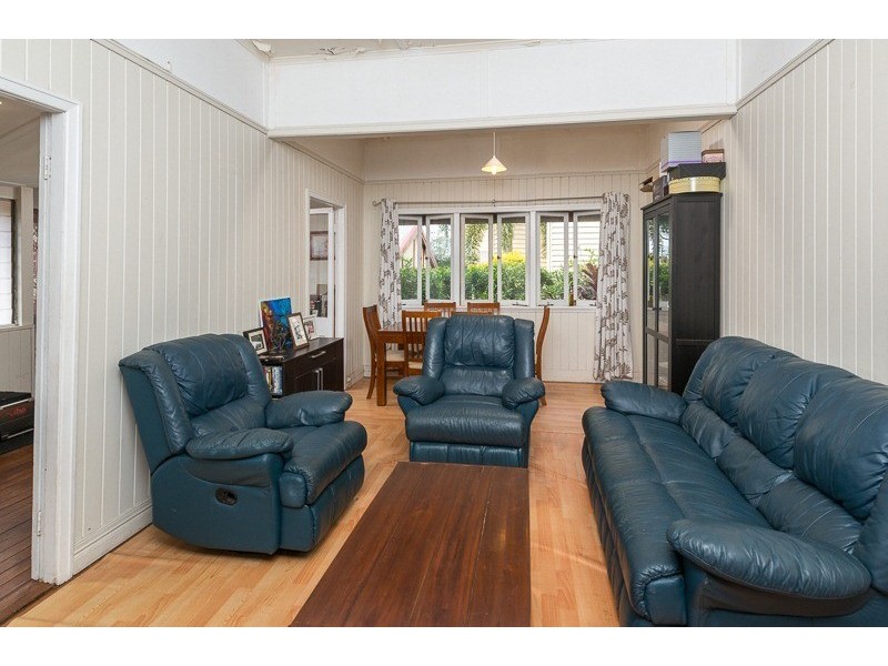 128 King Arthur Terrace, Tennyson QLD 4105