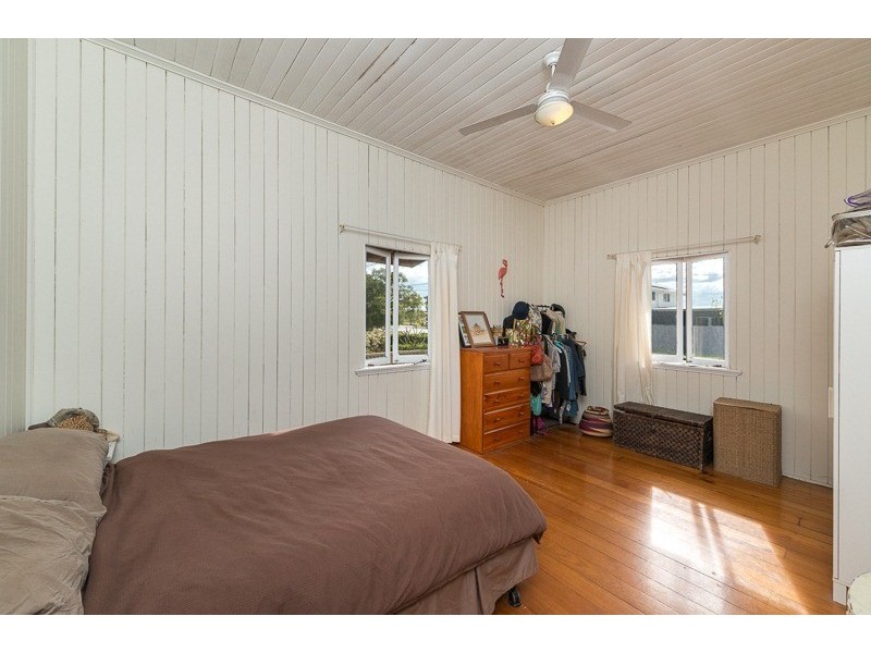 128 King Arthur Terrace, Tennyson QLD 4105