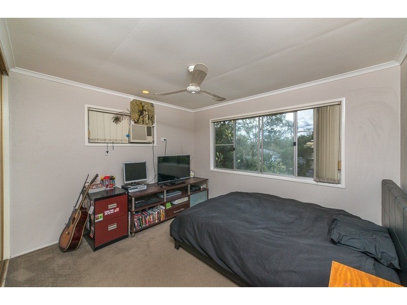 3 Crieff Close, Seventeen Mile Rocks QLD 4073