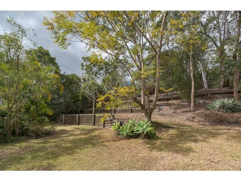 3 Crieff Close, Seventeen Mile Rocks QLD 4073