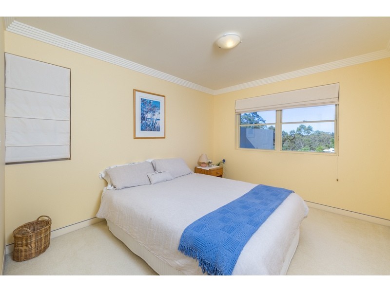 1/27 Tipuana Place, Bardon QLD 4065