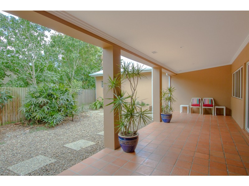 8 Bracknell Place, Ashgrove QLD 4060