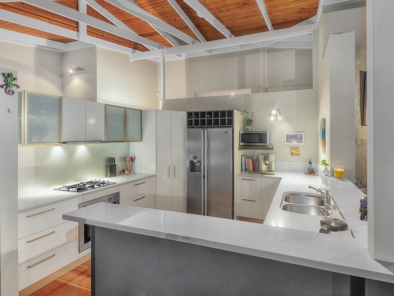1350 Mt Nebo Road, Jollys Lookout QLD 4520
