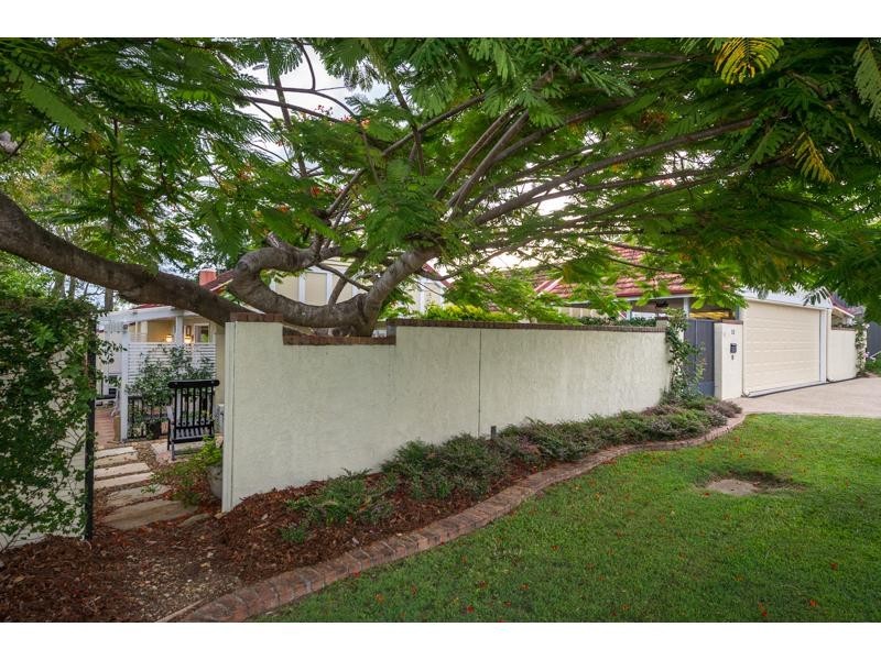 52 Davies Road, Ashgrove QLD 4060