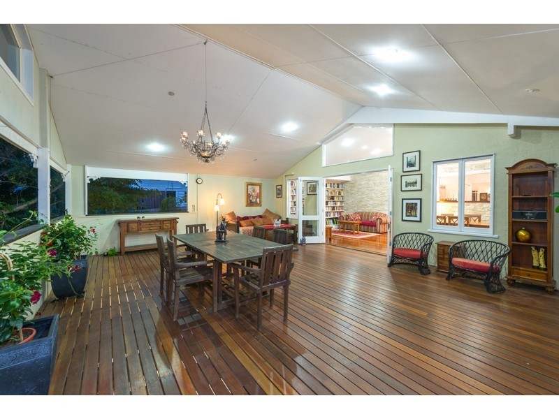 52 Davies Road, Ashgrove QLD 4060